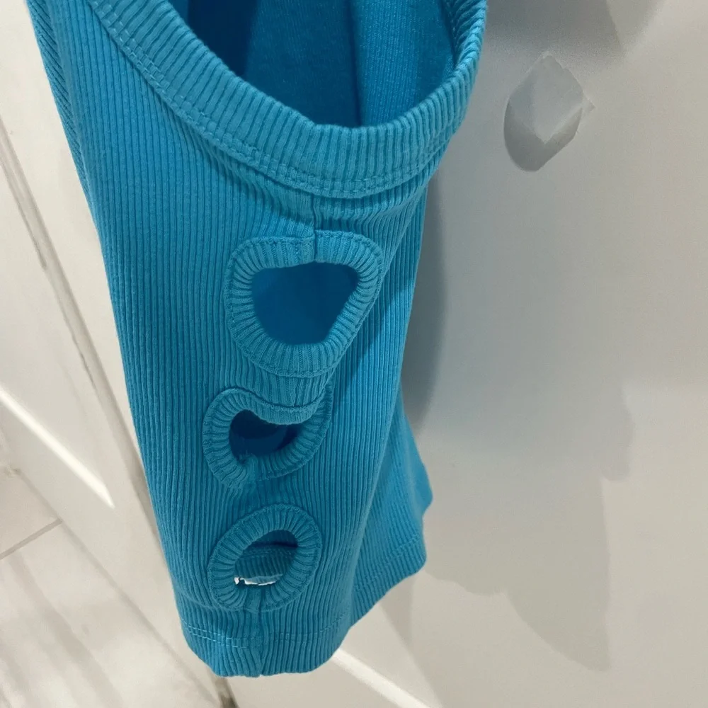 Blue crop top - Picture 3 of 3